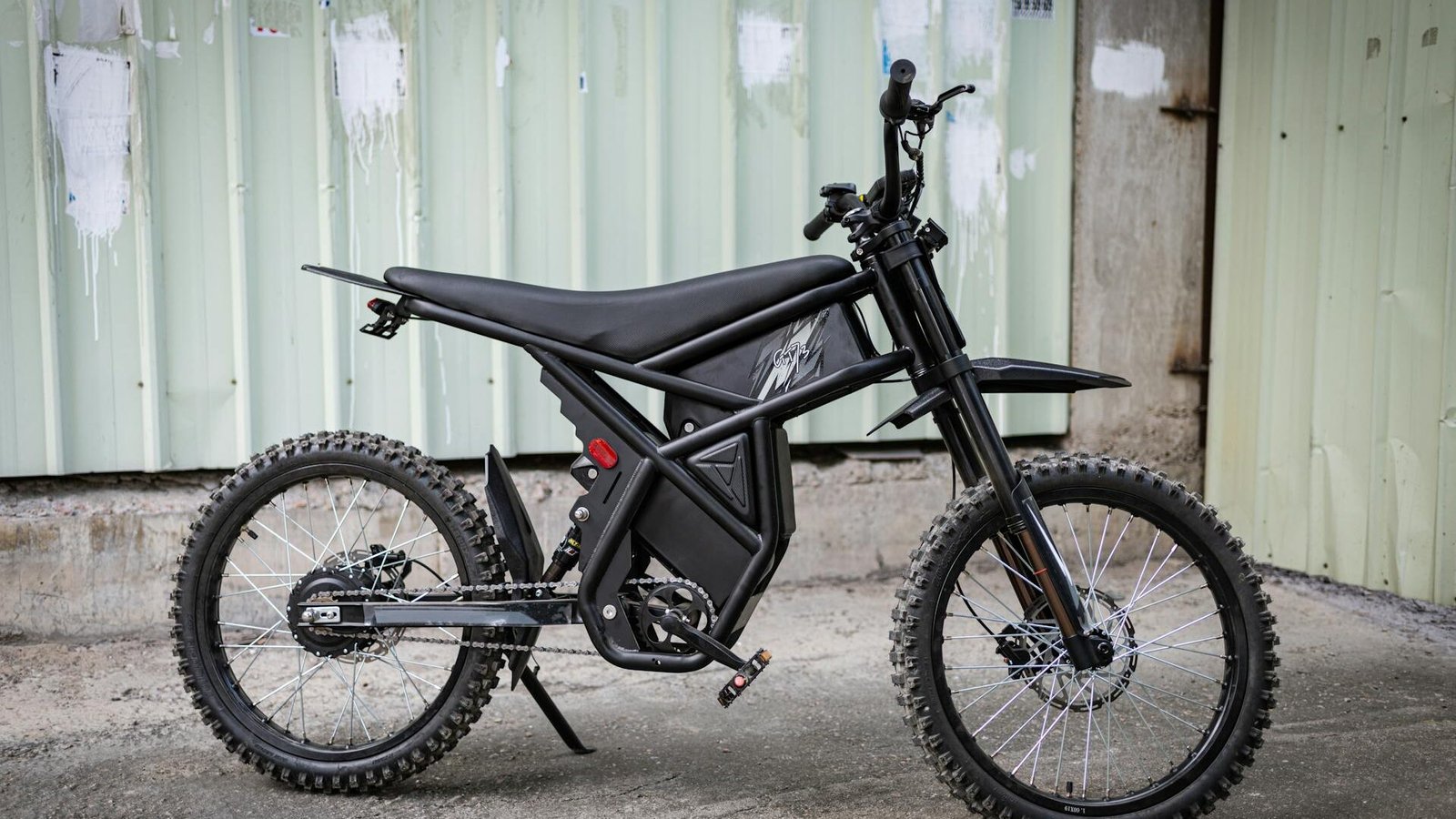 Solving the "Catch - 22" of E - bike Shipping: Battery vs. Device Together?