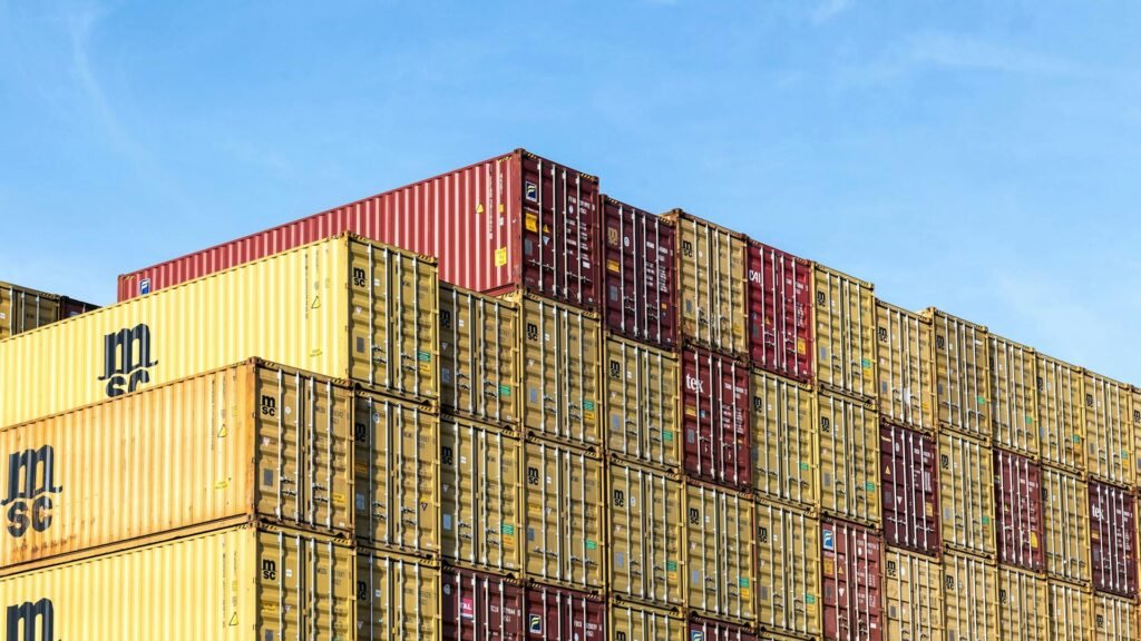 How to Choose UK Oversized Cargo Shipping Services in 2025: The Complete Guide