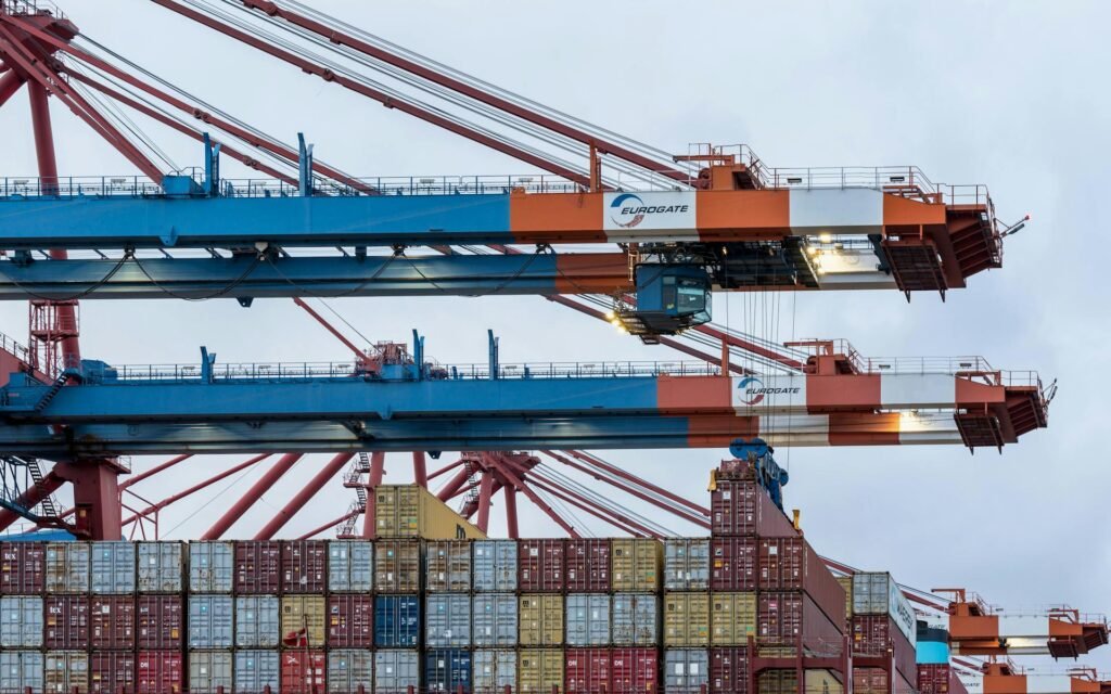 The Complete Guide to DDP Shipping (Delivered Duty Paid) for International Sellers (2025)