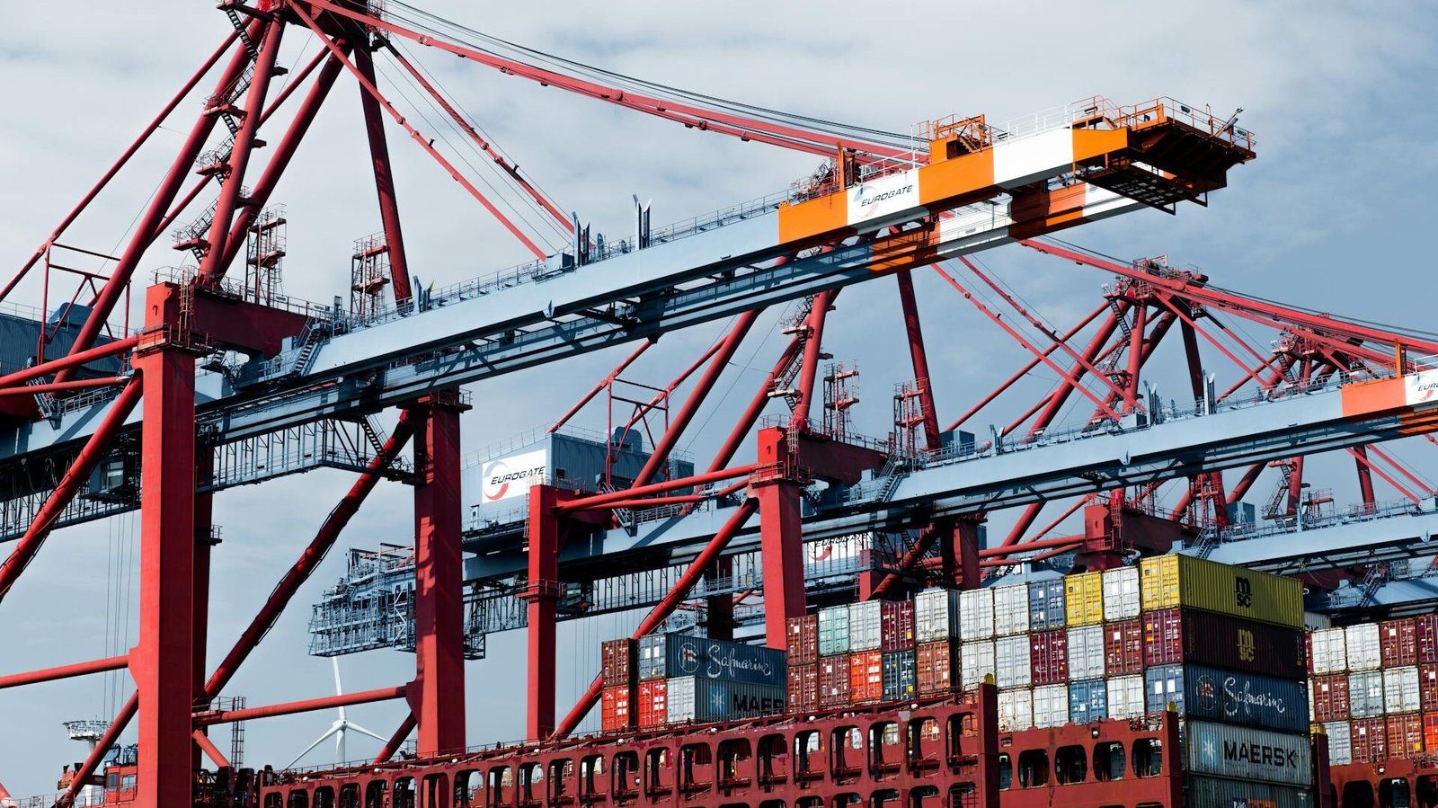 Risk Choices in Bulk Battery Transportation: Why "Dual - Clearance and Tax - Included" Should Be Abandoned in Favor of CIF or DDU ?